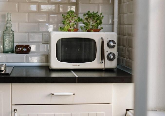 Vintage Microwave