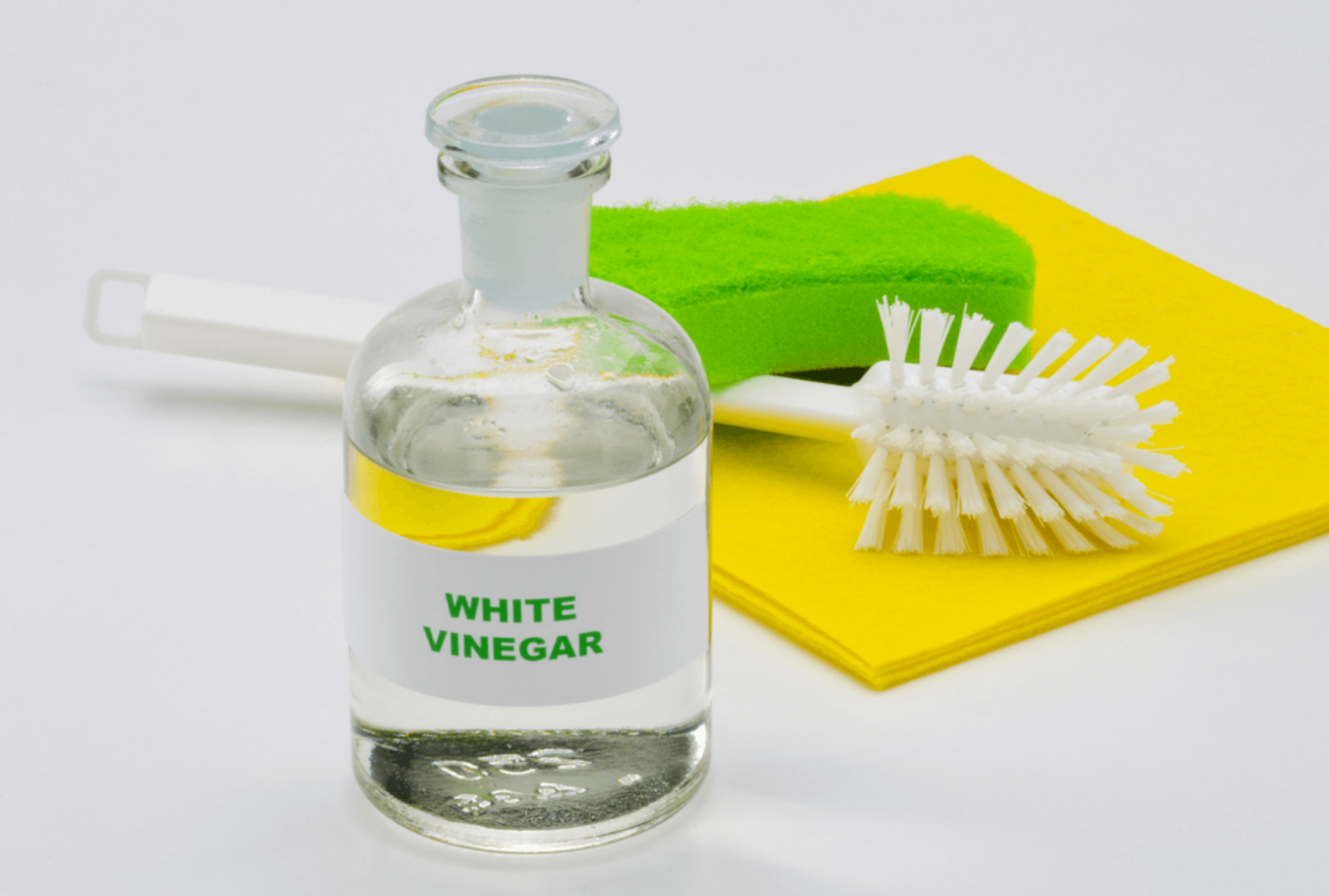 5 Do’s and Don’ts of Cleaning With Vinegar