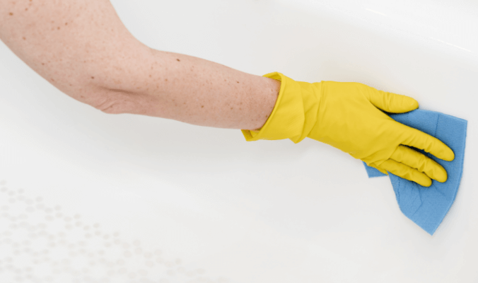 Electrodry Blog - 7 Steps to make your Bathtub Sparkle - Cleaning Towel