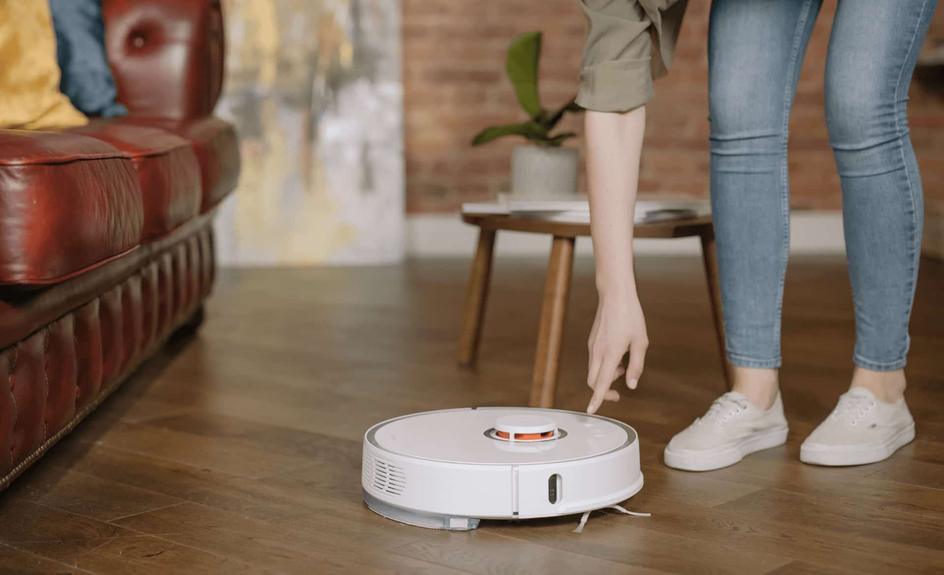 4 Things to Consider Before Buying A Robot Vacuum